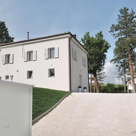 La Villa Suite 2 Fabriano Buitenkant foto